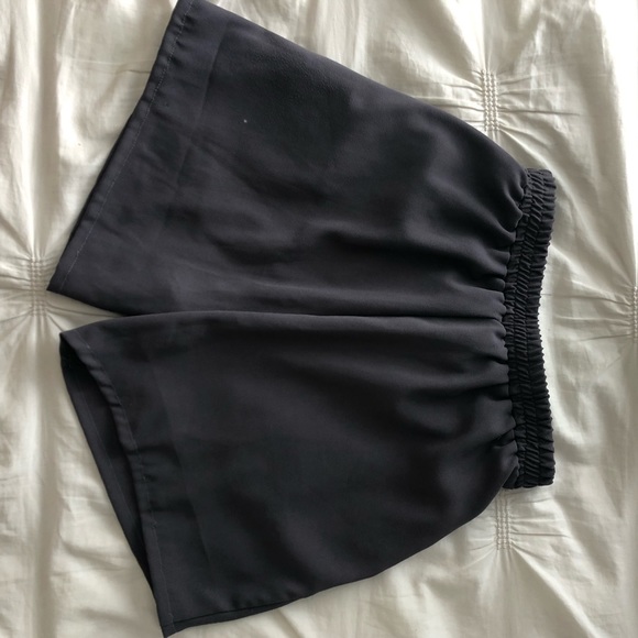 grey tie front paper bag shorts - Picture 3 of 3